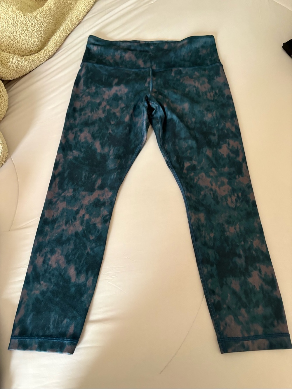 Athleta Elation 7/8: Free Shipping